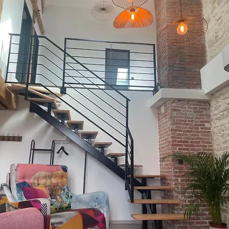 La Faran'dole - Confortable Duplex Apartment *